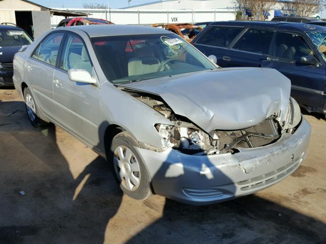 4T1BE32K52U602300 - 2002 TOYOTA CAMRY LE SILVER photo 1