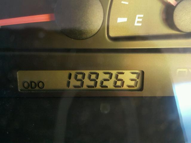 4T1BE32K52U602300 - 2002 TOYOTA CAMRY LE ვერცხლისფერი ფოტო 8