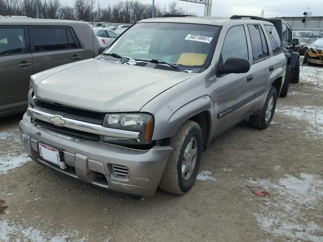 1GNDT13S732223907 - 2003 CHEVROLET TRAILBLAZE TAN photo 2