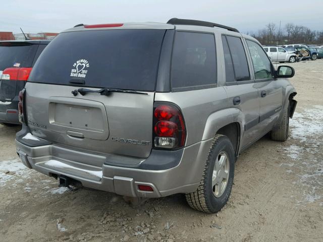 1GNDT13S732223907 - 2003 CHEVROLET TRAILBLAZE TAN photo 4