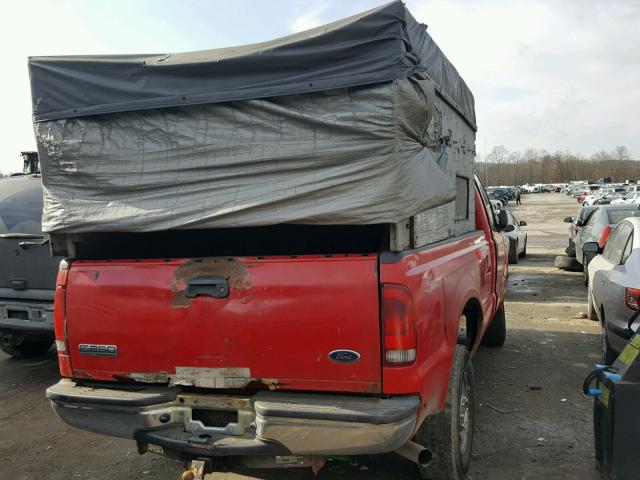 1FTNF21555EA96681 - 2005 FORD F250 SUPER RED photo 4