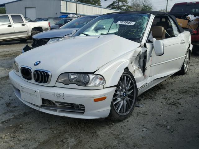 WBABS53423JU99121 - 2003 BMW 330 CI WHITE photo 2