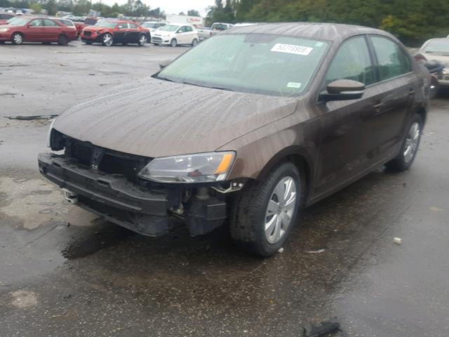 3VW2K7AJ8CM336626 - 2012 VOLKSWAGEN JETTA BASE BROWN photo 2