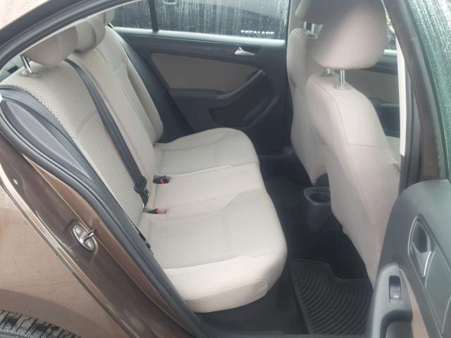 3VW2K7AJ8CM336626 - 2012 VOLKSWAGEN JETTA BASE BROWN photo 6