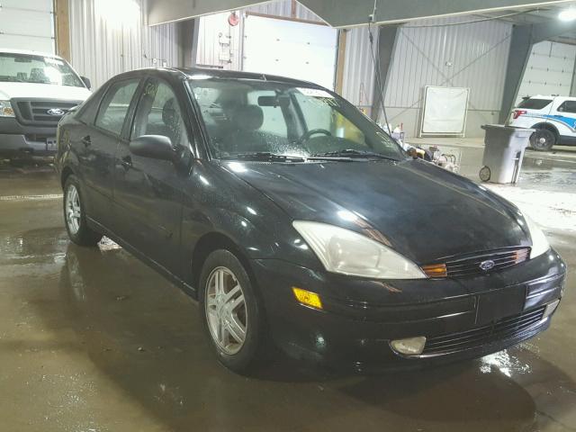 1FAFP3436YW423904 - 2000 FORD FOCUS SE BLACK photo 1