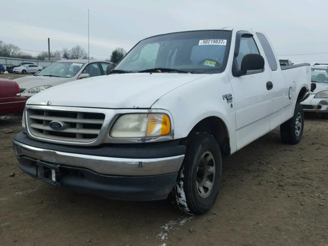 2FTPX17Z0YCA30821 - 2000 FORD F150 WHITE photo 2