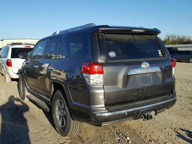 JTEZU5JR5A5004700 - 2010 TOYOTA 4RUNNER SR GRAY photo 3