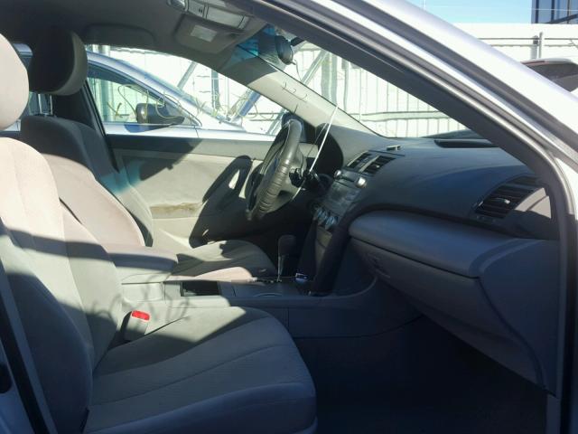 4T4BE46K99R083400 - 2009 TOYOTA CAMRY BASE SILVER photo 5