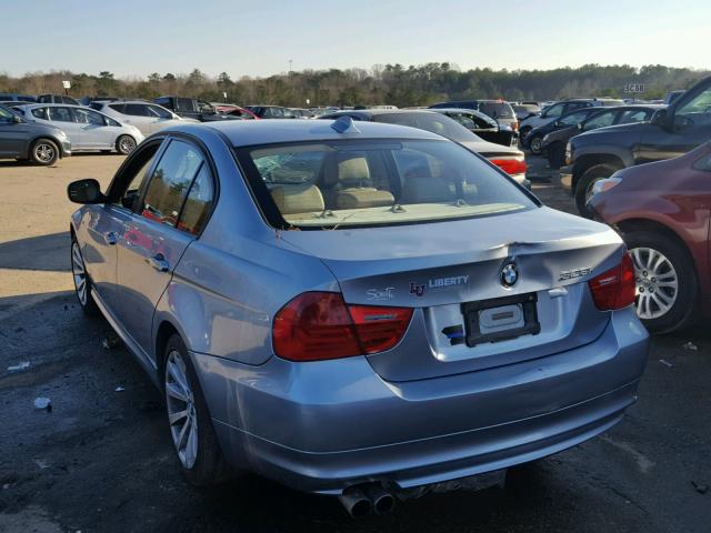 WBAPH7G52BNN02142 - 2011 BMW 328 I BLUE photo 3