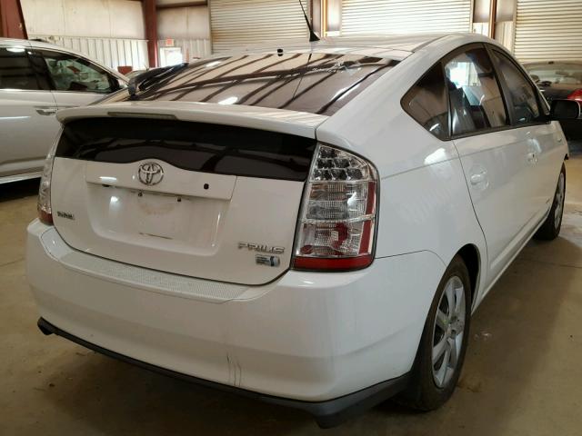 JTDKB20U477560672 - 2007 TOYOTA PRIUS WHITE photo 4