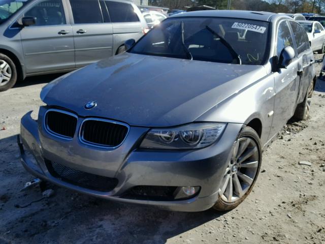 WBAPH7C56BE850614 - 2011 BMW 328 I GRAY photo 2