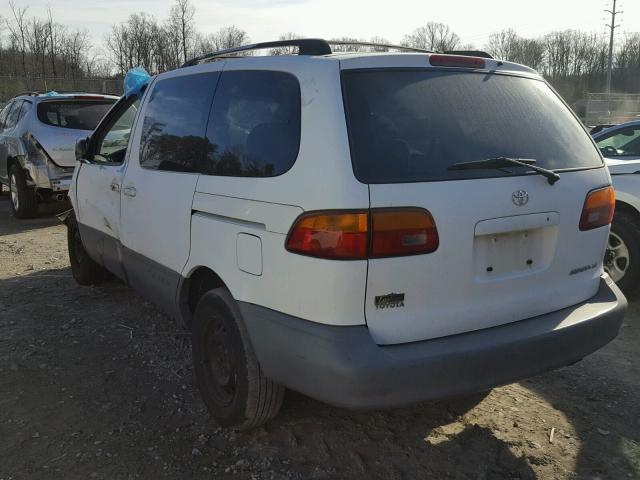 4T3ZF13C6XU105021 - 1999 TOYOTA SIENNA LE WHITE photo 3