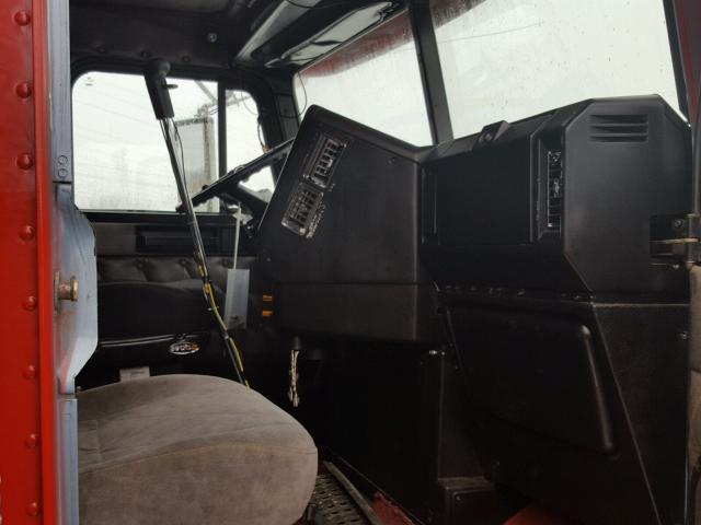 1FUJAPAV16DU26052 - 2006 FREIGHTLINER CONVENTION RED photo 5