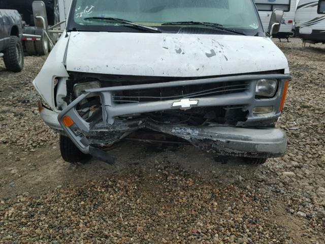 1GBJG31R1V1104498 - 1997 CHEVROLET EXPRESS G3 WHITE photo 9