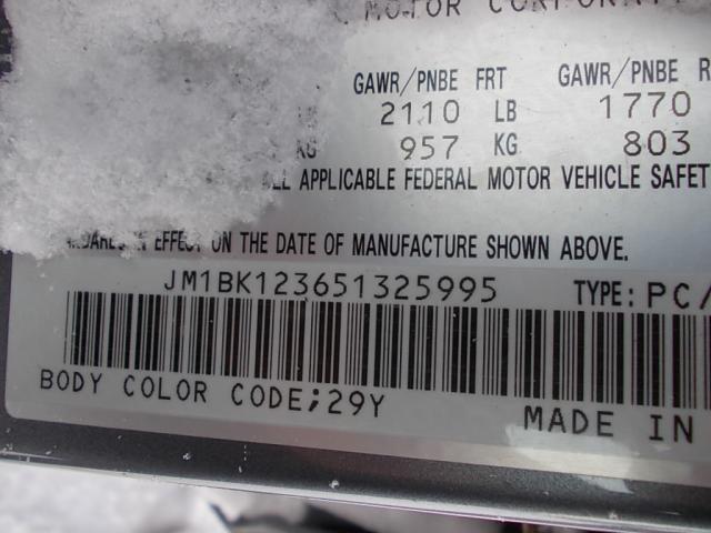 JM1BK123651325995 - 2005 MAZDA 3 S GRAY photo 9