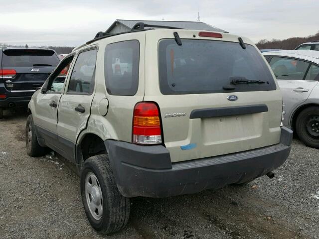 1FMYU92124KA95992 - 2004 FORD ESCAPE XLS TAN photo 3