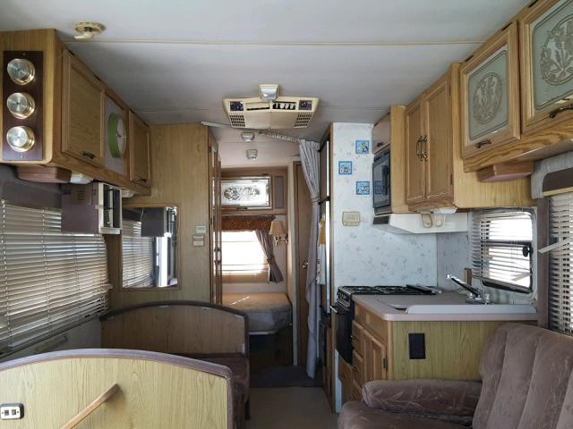 1GBJP37N7N3303287 - 1992 CHEVROLET WINNEBAGO TWO TONE photo 6