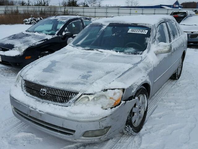 4T1BF28B02U236115 - 2002 TOYOTA AVALON XL SILVER photo 2