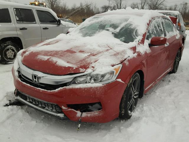 1HGCR2F55HA065239 - 2017 HONDA ACCORD SPO RED photo 2