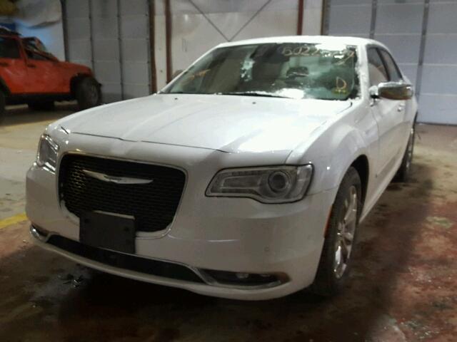 2C3CCAKG9FH803628 - 2015 CHRYSLER 300C WHITE photo 2