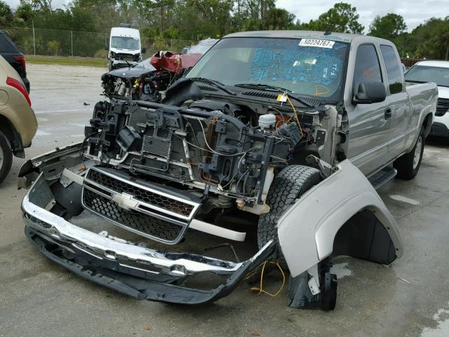 1GCEK19ZX7Z104153 - 2007 CHEVROLET SILVERADO GOLD photo 2