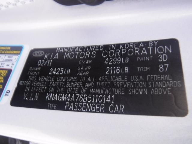 KNAGM4A76B5110141 - 2011 KIA OPTIMA LX SILVER photo 10