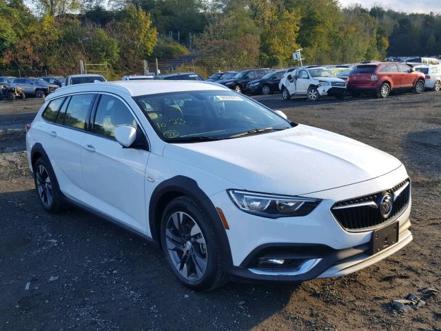 W04GT8SX7J1159988 - 2018 BUICK REGAL TOUR WHITE photo 1