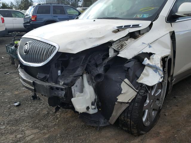 5GALVBED8AJ233515 - 2010 BUICK ENCLAVE CX WHITE photo 9