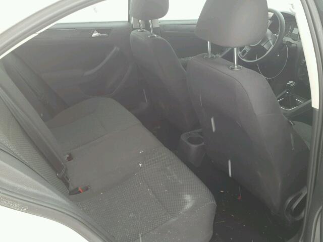 3VW1K7AJ5CM364704 - 2012 VOLKSWAGEN JETTA BASE თეთრი ფოტო 6