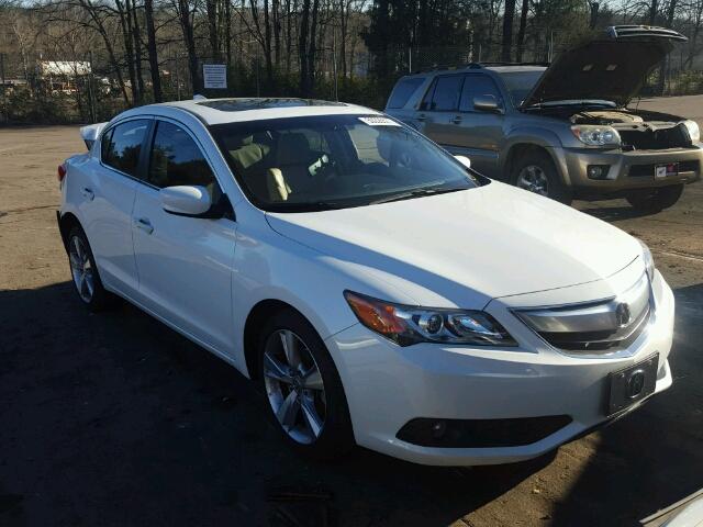 19VDE1F75DE007755 - 2013 ACURA ILX 20 TEC WHITE photo 1