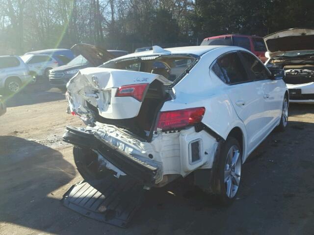 19VDE1F75DE007755 - 2013 ACURA ILX 20 TEC WHITE photo 4