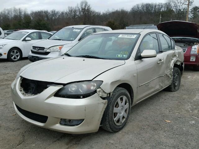 JM1BK12F361545722 - 2006 MAZDA 3 I GOLD photo 2