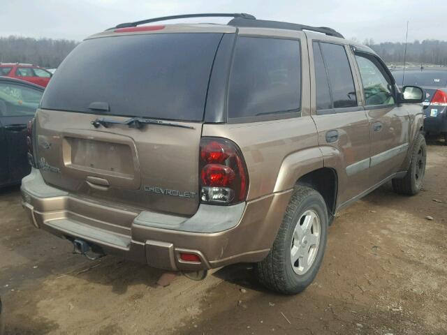 1GNDS13S732152484 - 2003 CHEVROLET TRAILBLAZE BROWN photo 4