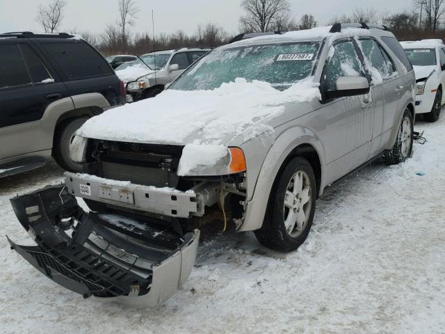 1FMDK06157GA40244 - 2007 FORD FREESTYLE SILVER photo 2