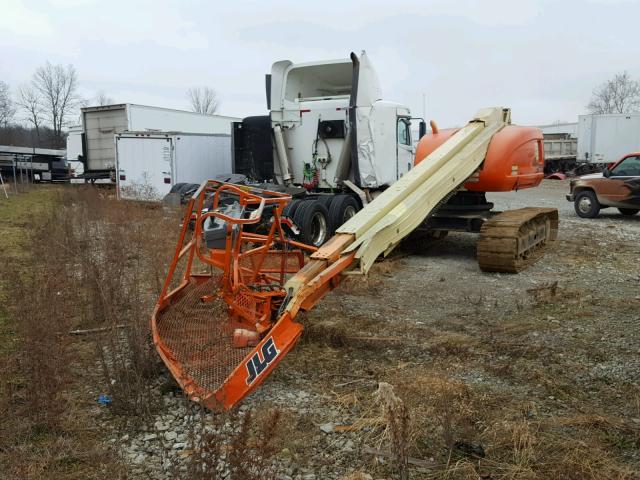 300056473 - 2005 JLG LIFT ORANGE photo 2