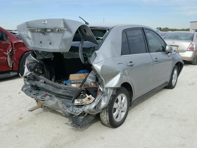 3N1BC11E28L380850 - 2008 NISSAN VERSA S GRAY photo 4