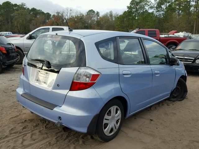 JHMGE8H27AC023620 - 2010 HONDA FIT BLUE photo 4