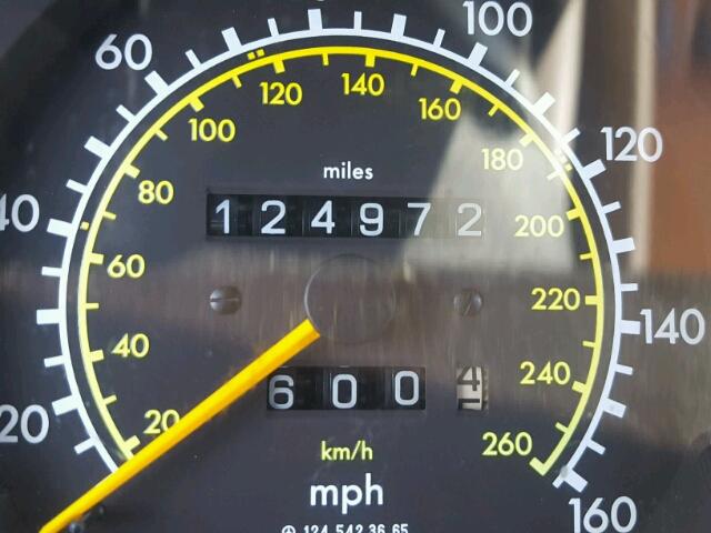 WDBEA32E3SC212890 - 1995 MERCEDES-BENZ E 320 BASE BLACK photo 8