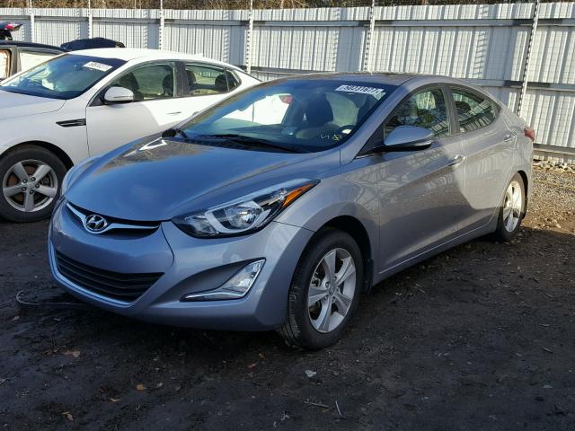 5NPDH4AE7GH792687 - 2016 HYUNDAI ELANTRA SE SILVER photo 2