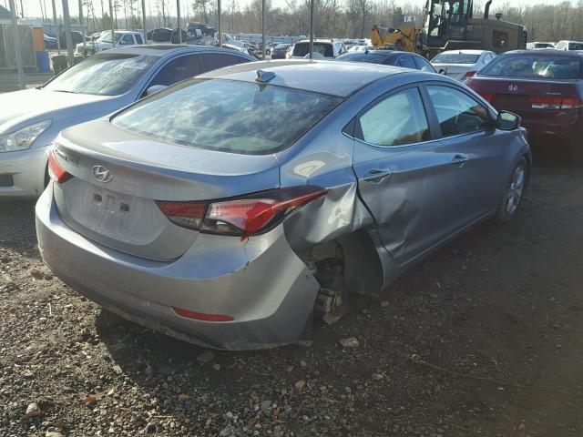 5NPDH4AE7GH792687 - 2016 HYUNDAI ELANTRA SE SILVER photo 4