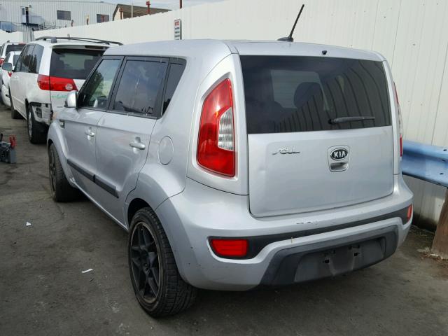 KNDJT2A59C7359828 - 2012 KIA SOUL SILVER photo 3