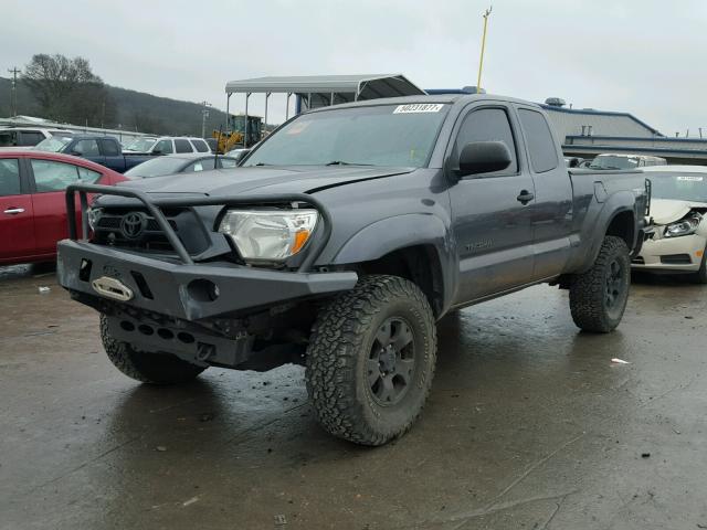 5TFUU4EN8EX094791 - 2014 TOYOTA TACOMA GRAY photo 2