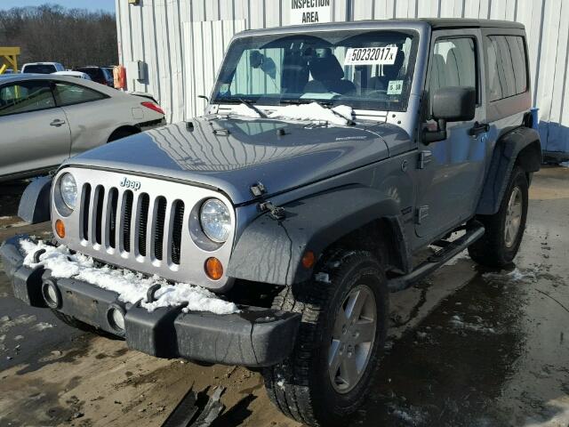 1C4AJWAG9DL637053 - 2013 JEEP WRANGLER S SILVER photo 2