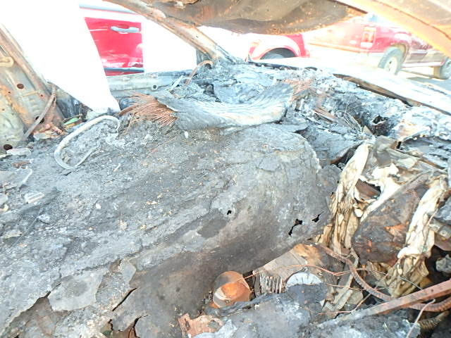 WBADM6341YGU18252 - 2000 BMW 528 I AUTO SILVER photo 5