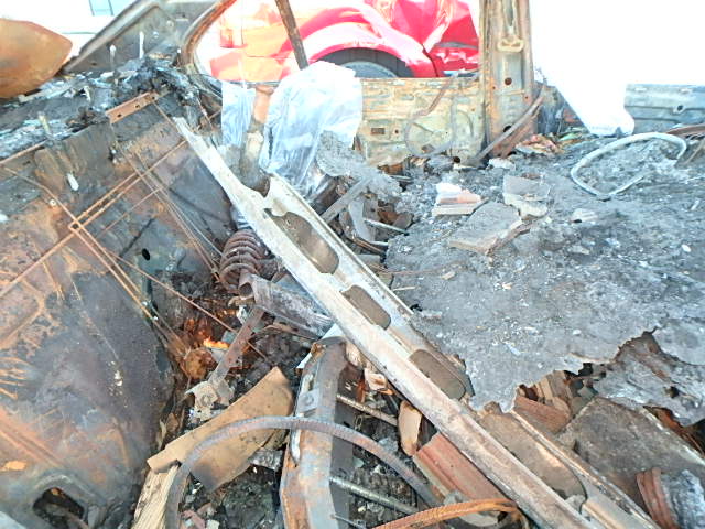 WBADM6341YGU18252 - 2000 BMW 528 I AUTO SILVER photo 6