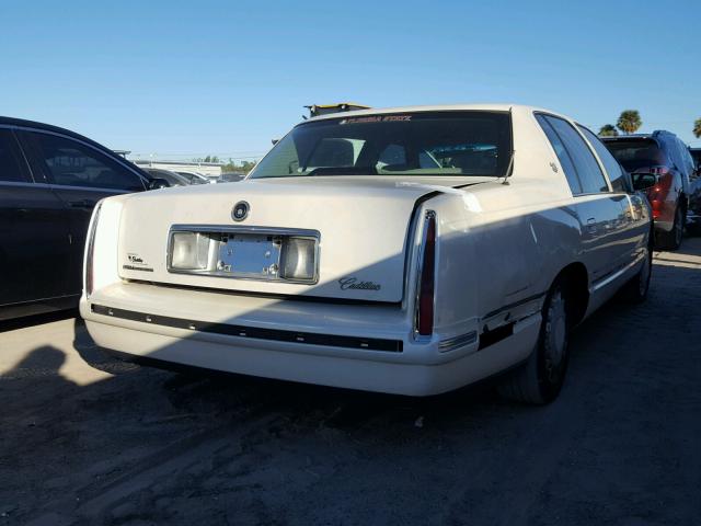 1G6KD52Y6VU201689 - 1997 CADILLAC DEVILLE WHITE photo 4