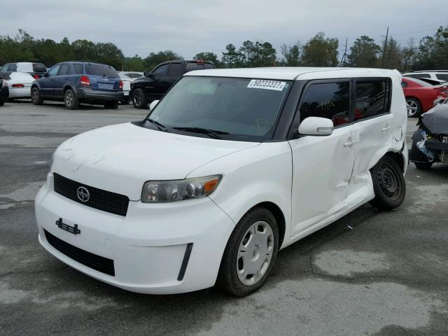 JTLKE50E181003499 - 2008 TOYOTA SCION XB WHITE photo 2