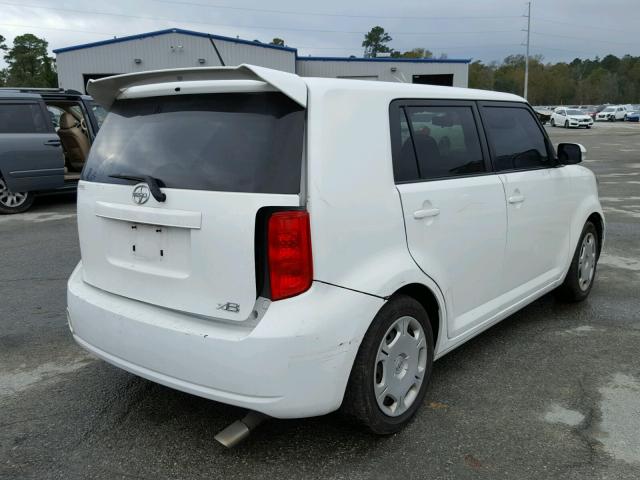 JTLKE50E181003499 - 2008 TOYOTA SCION XB WHITE photo 4