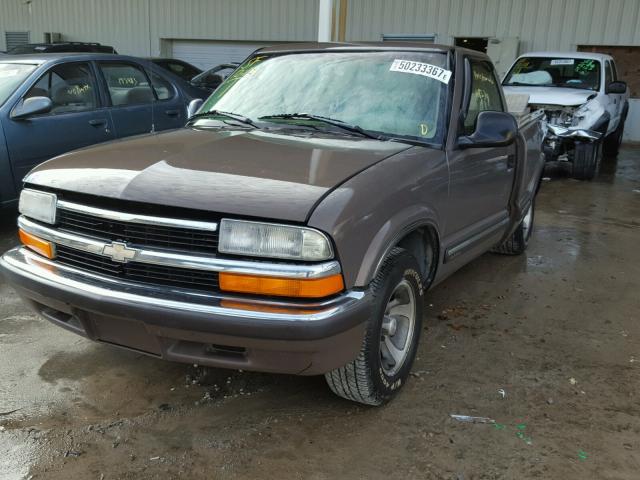 1GCCS1443W8194575 - 1998 CHEVROLET S TRUCK S1 BROWN photo 2