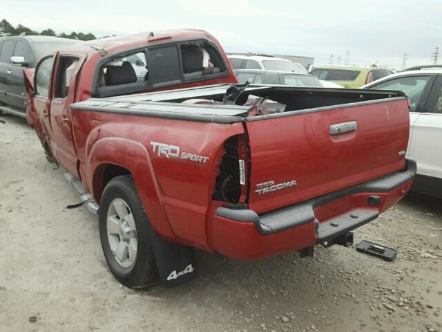 3TMMU4FN8FM074059 - 2015 TOYOTA TACOMA DOU RED photo 3